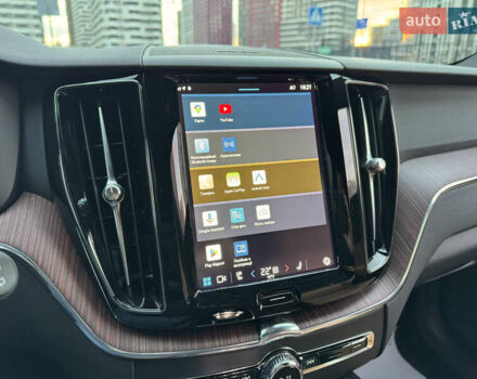 Вольво ХС60 2022 в Киеве на Automoto.ua Серый Вольво ХС60, объемом двигателя 2 л и пробегом 34 тыс. км за 49000 $, фото 47 на Automoto.ua