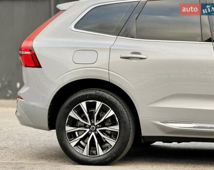 Вольво ХС60 2022 в Киеве на Automoto.ua Серый Вольво ХС60, объемом двигателя 2 л и пробегом 34 тыс. км за 49000 $, фото 12 на Automoto.ua