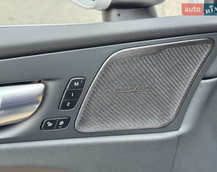 Вольво ХС60 2022 в Киеве на Automoto.ua Серый Вольво ХС60, объемом двигателя 2 л и пробегом 34 тыс. км за 49000 $, фото 22 на Automoto.ua