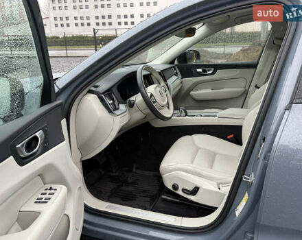 Серый Вольво ХС60, объемом двигателя 1.97 л и пробегом 14 тыс. км за 43000 $, фото 10 на Automoto.ua