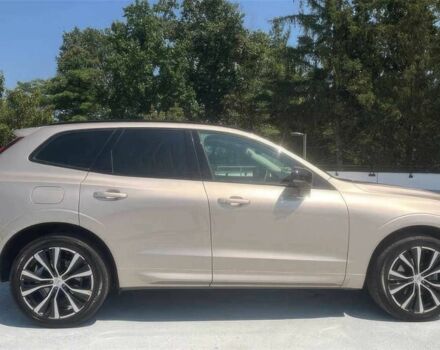 Серый Вольво ХС60, объемом двигателя 2 л и пробегом 12 тыс. км за 25700 $, фото 2 на Automoto.ua