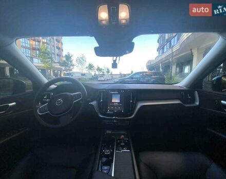 Серый Вольво ХС60, объемом двигателя 1.97 л и пробегом 11 тыс. км за 37000 $, фото 17 на Automoto.ua