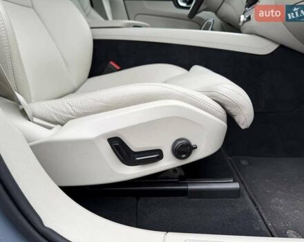 Серый Вольво ХС60, объемом двигателя 1.97 л и пробегом 28 тыс. км за 57000 $, фото 29 на Automoto.ua