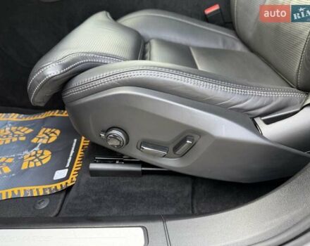 Вольво ХС60 2023 в Самборе на Automoto.ua Серый Вольво ХС60, объемом двигателя 2 л и пробегом 36 тыс. км за 52750 $, фото 30 на Automoto.ua