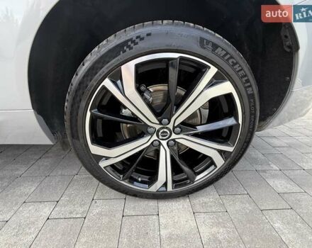 Вольво ХС60 2023 в Самборе на Automoto.ua Серый Вольво ХС60, объемом двигателя 2 л и пробегом 36 тыс. км за 52750 $, фото 11 на Automoto.ua