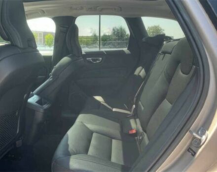 Серый Вольво ХС60, объемом двигателя 2 л и пробегом 12 тыс. км за 25700 $, фото 6 на Automoto.ua