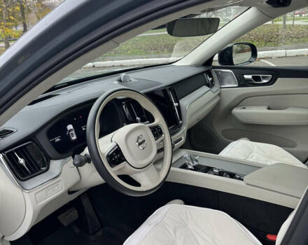 Серый Вольво ХС60, объемом двигателя 2 л и пробегом 14 тыс. км за 69999 $, фото 7 на Automoto.ua