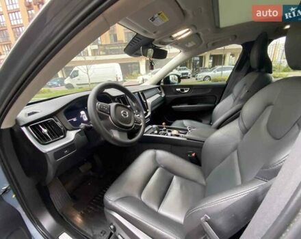 Серый Вольво ХС60, объемом двигателя 1.97 л и пробегом 11 тыс. км за 37000 $, фото 18 на Automoto.ua