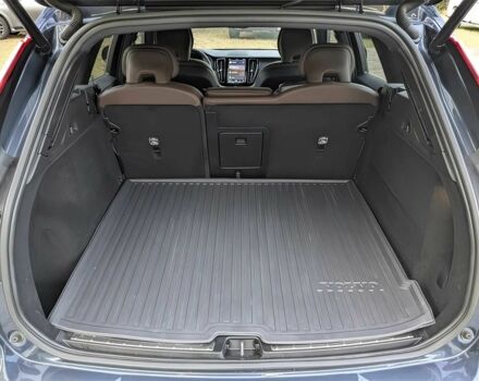 Серый Вольво ХС60, объемом двигателя 2 л и пробегом 19 тыс. км за 16700 $, фото 13 на Automoto.ua