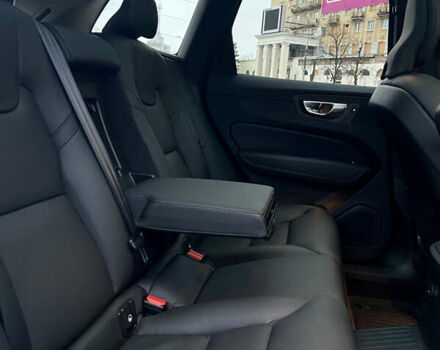 Сірий Вольво ХС60, об'ємом двигуна 1.97 л та пробігом 13 тис. км за 58000 $, фото 22 на Automoto.ua