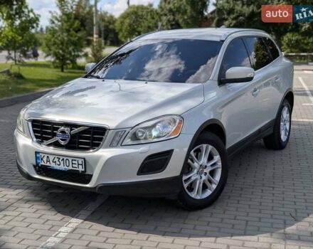 Серый Вольво ХС60, объемом двигателя 2.4 л и пробегом 226 тыс. км за 14500 $, фото 1 на Automoto.ua