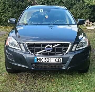 Вольво ХС60 2011 в Ровно на Automoto.ua Серый Вольво ХС60, объемом двигателя 2.4 л и пробегом 331 тыс. км за 12800 $, фото 1 на Automoto.ua