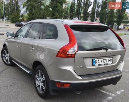 Серый Вольво ХС60, объемом двигателя 2.4 л и пробегом 188 тыс. км за 16700 $, фото 1 на Automoto.ua