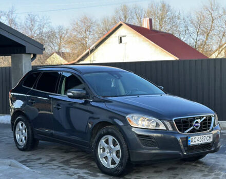 Серый Вольво ХС60, объемом двигателя 1.98 л и пробегом 430 тыс. км за 12699 $, фото 1 на Automoto.ua