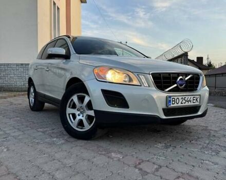 Сірий Вольво ХС60, об'ємом двигуна 2.4 л та пробігом 295 тис. км за 15600 $, фото 1 на Automoto.ua