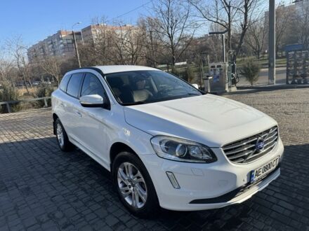 Серый Вольво ХС60, объемом двигателя 1.5 л и пробегом 169 тыс. км за 19000 $, фото 1 на Automoto.ua