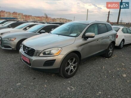Серый Вольво ХС60, объемом двигателя 3 л и пробегом 207 тыс. км за 9995 $, фото 1 на Automoto.ua