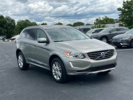 Серый Вольво ХС60, объемом двигателя 2.5 л и пробегом 76 тыс. км за 7400 $, фото 1 на Automoto.ua