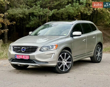 Серый Вольво ХС60, объемом двигателя 2 л и пробегом 238 тыс. км за 15290 $, фото 1 на Automoto.ua