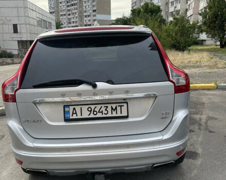 Серый Вольво ХС60, объемом двигателя 2.5 л и пробегом 302 тыс. км за 11500 $, фото 1 на Automoto.ua