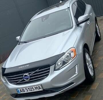 Серый Вольво ХС60, объемом двигателя 2.5 л и пробегом 270 тыс. км за 16000 $, фото 1 на Automoto.ua