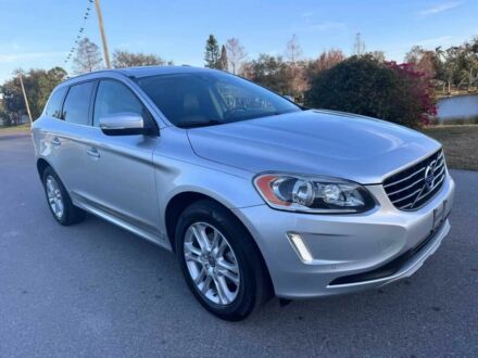 Сірий Вольво ХС60, об'ємом двигуна 2.5 л та пробігом 72 тис. км за 3500 $, фото 1 на Automoto.ua