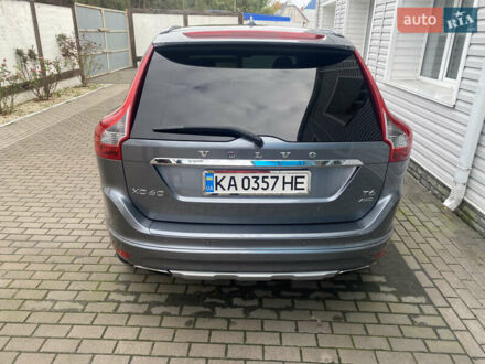 Серый Вольво ХС60, объемом двигателя 1.97 л и пробегом 250 тыс. км за 15900 $, фото 1 на Automoto.ua