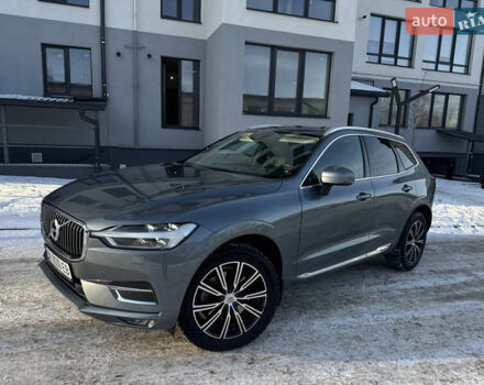 Серый Вольво ХС60, объемом двигателя 2 л и пробегом 208 тыс. км за 31800 $, фото 1 на Automoto.ua