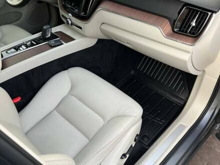 Серый Вольво ХС60, объемом двигателя 1.97 л и пробегом 76 тыс. км за 39500 $, фото 1 на Automoto.ua