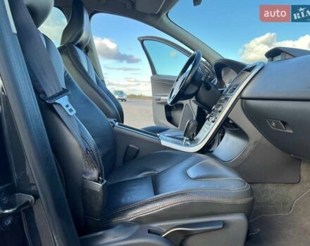 Синій Вольво ХС60, об'ємом двигуна 2.4 л та пробігом 218 тис. км за 13000 $, фото 17 на Automoto.ua