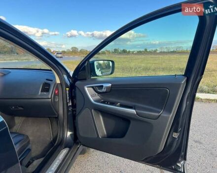 Синій Вольво ХС60, об'ємом двигуна 2.4 л та пробігом 218 тис. км за 13000 $, фото 15 на Automoto.ua