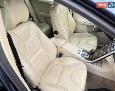 Синий Вольво ХС60, объемом двигателя 2.39 л и пробегом 251 тыс. км за 11700 $, фото 16 на Automoto.ua
