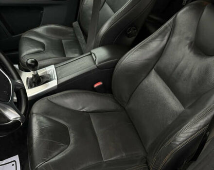 Синий Вольво ХС60, объемом двигателя 2.4 л и пробегом 240 тыс. км за 12800 $, фото 14 на Automoto.ua