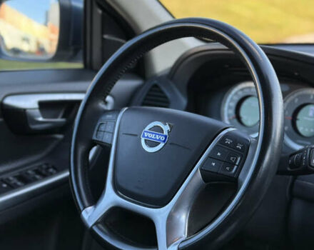 Синий Вольво ХС60, объемом двигателя 2.4 л и пробегом 153 тыс. км за 14700 $, фото 7 на Automoto.ua