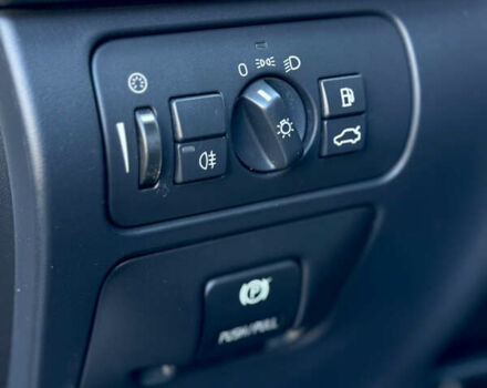 Синий Вольво ХС60, объемом двигателя 2.4 л и пробегом 153 тыс. км за 14700 $, фото 12 на Automoto.ua