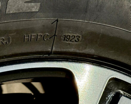 Синий Вольво ХС60, объемом двигателя 2.4 л и пробегом 153 тыс. км за 14700 $, фото 38 на Automoto.ua