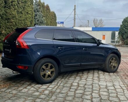 Синий Вольво ХС60, объемом двигателя 3.2 л и пробегом 158 тыс. км за 14000 $, фото 3 на Automoto.ua