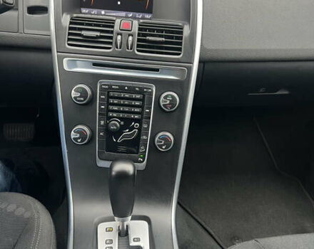 Синий Вольво ХС60, объемом двигателя 2.4 л и пробегом 265 тыс. км за 15700 $, фото 24 на Automoto.ua
