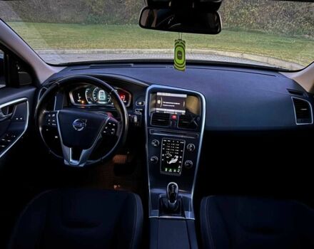 Синий Вольво ХС60, объемом двигателя 2.4 л и пробегом 304 тыс. км за 13786 $, фото 8 на Automoto.ua