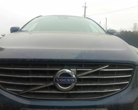 Синий Вольво ХС60, объемом двигателя 2.4 л и пробегом 280 тыс. км за 15700 $, фото 2 на Automoto.ua