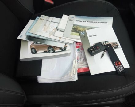 Синий Вольво ХС60, объемом двигателя 2.4 л и пробегом 280 тыс. км за 15700 $, фото 1 на Automoto.ua