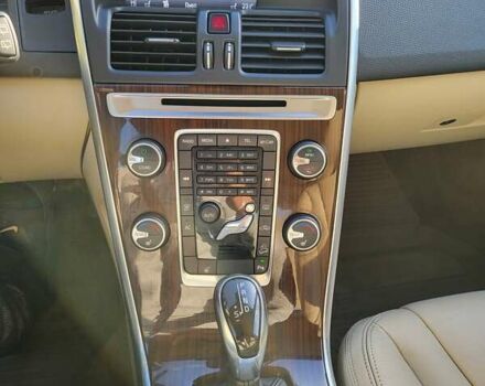 Синій Вольво ХС60, об'ємом двигуна 2.4 л та пробігом 214 тис. км за 19200 $, фото 25 на Automoto.ua