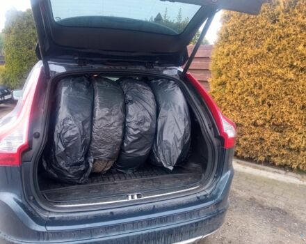 Синий Вольво ХС60, объемом двигателя 2.4 л и пробегом 280 тыс. км за 15700 $, фото 10 на Automoto.ua