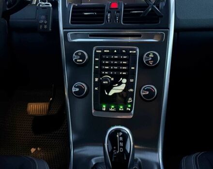 Синий Вольво ХС60, объемом двигателя 2.4 л и пробегом 304 тыс. км за 13786 $, фото 11 на Automoto.ua