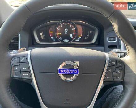 Синий Вольво ХС60, объемом двигателя 2 л и пробегом 110 тыс. км за 16500 $, фото 4 на Automoto.ua