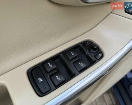 Синій Вольво ХС60, об'ємом двигуна 1.97 л та пробігом 310 тис. км за 13600 $, фото 34 на Automoto.ua