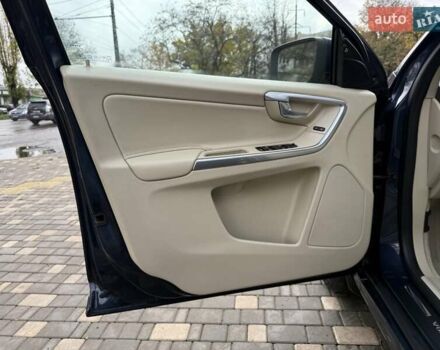 Синій Вольво ХС60, об'ємом двигуна 1.97 л та пробігом 310 тис. км за 13600 $, фото 32 на Automoto.ua