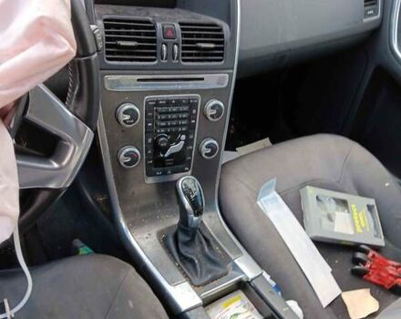 Синий Вольво ХС60, объемом двигателя 2 л и пробегом 186 тыс. км за 7950 $, фото 12 на Automoto.ua