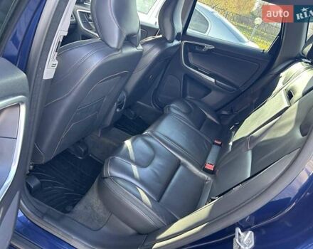 Синий Вольво ХС60, объемом двигателя 2.4 л и пробегом 221 тыс. км за 18500 $, фото 5 на Automoto.ua