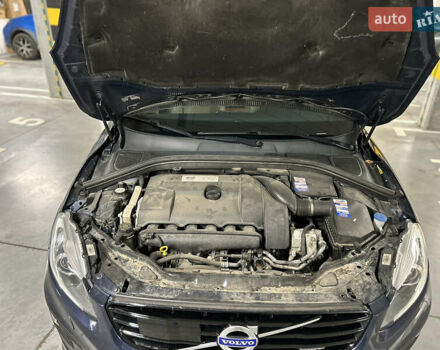 Синий Вольво ХС60, объемом двигателя 2.95 л и пробегом 130 тыс. км за 21900 $, фото 5 на Automoto.ua